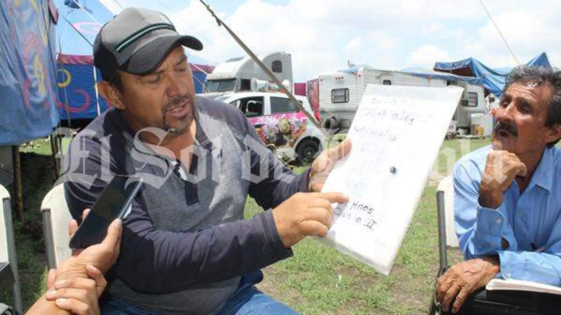 CIRCO CON ANIMALES 2 - Julio Cesar Martinez